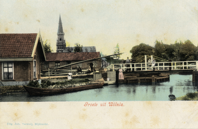 15354 Gezicht op de draaibrug over de Ringvaart te Wilnis uit het westen; met op de achtergrond een loods van de ...